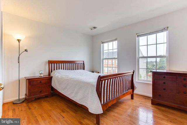 24676 NETTLE MILL SQ, Aldie, VA 20105