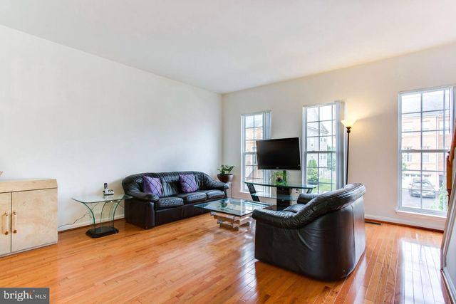 24676 NETTLE MILL SQ, Aldie, VA 20105
