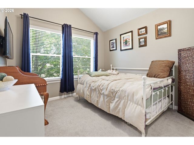 1166 Ne 5TH St, Gresham, OR 97030
