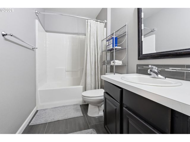 1166 Ne 5TH St, Gresham, OR 97030