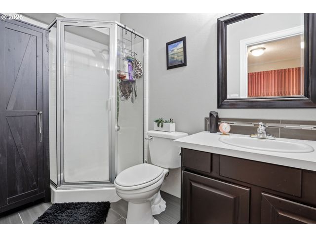 1166 Ne 5TH St, Gresham, OR 97030