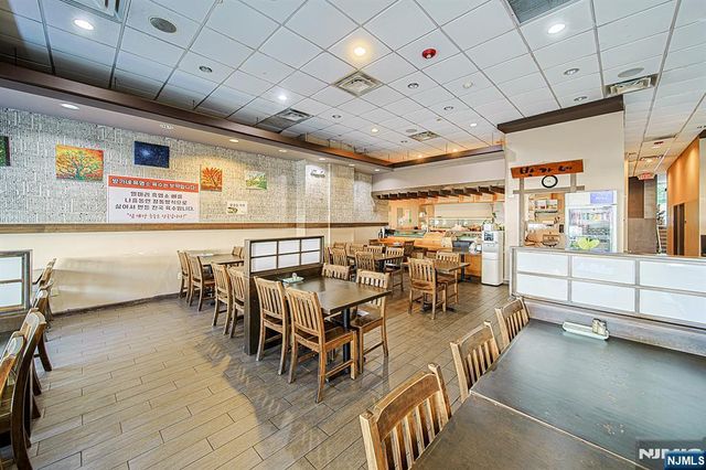 518 Broad Avenue, Ridgefield, NJ 07657