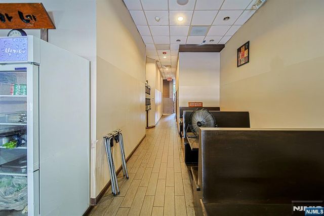 518 Broad Avenue, Ridgefield, NJ 07657