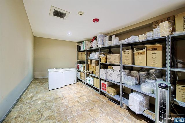 518 Broad Avenue, Ridgefield, NJ 07657