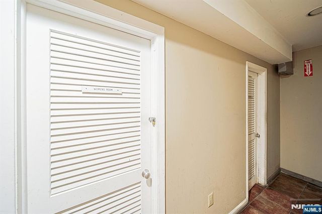 518 Broad Avenue, Ridgefield, NJ 07657