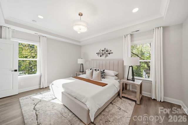 109 N Smallwood Place, Charlotte, NC 28216