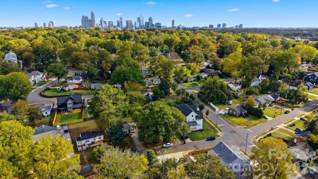 109 N Smallwood Place, Charlotte, NC 28216