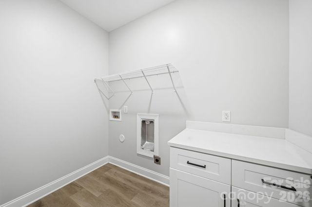 109 N Smallwood Place, Charlotte, NC 28216