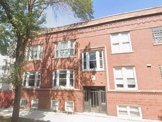 3138 W School Street 2, Chicago, IL 60618