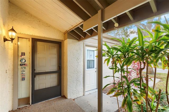 2603 OAK CIRCLE 2603, Tarpon Springs, FL 34689