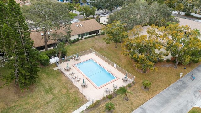 2603 OAK CIRCLE 2603, Tarpon Springs, FL 34689