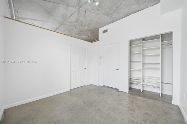 10 SW South River Dr 804, Miami, FL 33130