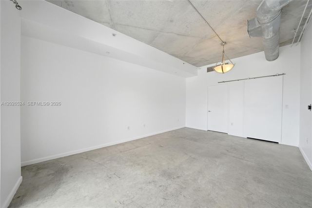 10 SW South River Dr 804, Miami, FL 33130