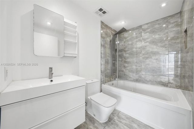 10 SW South River Dr 804, Miami, FL 33130
