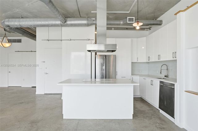 10 SW South River Dr 804, Miami, FL 33130