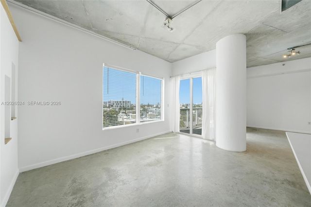 10 SW South River Dr 804, Miami, FL 33130