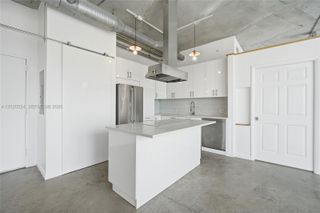 10 SW South River Dr 804, Miami, FL 33130