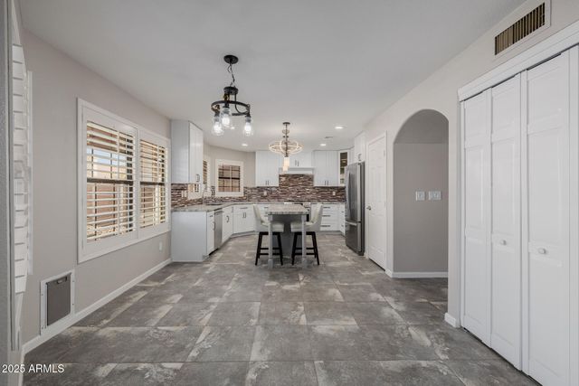 16809 S 33RD Way, Phoenix, AZ 85048