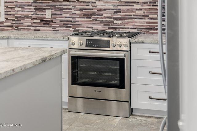 16809 S 33RD Way, Phoenix, AZ 85048