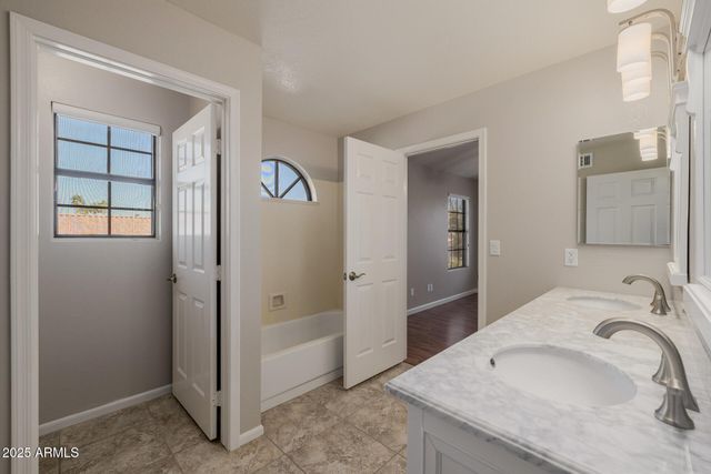 16809 S 33RD Way, Phoenix, AZ 85048