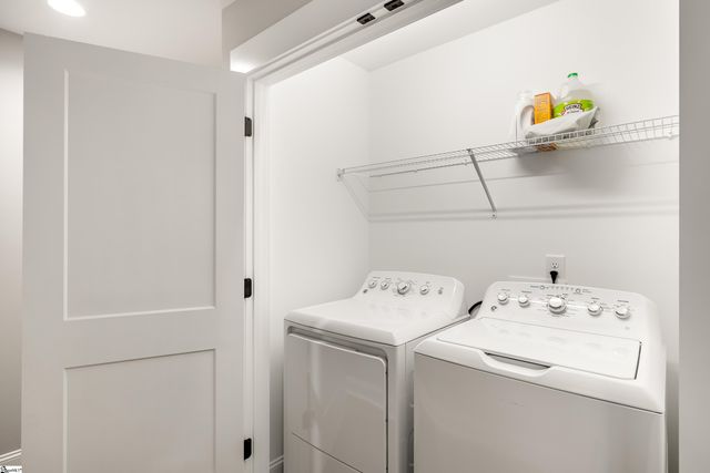 570 Lowndes Hill Road, Greenville, SC 29607