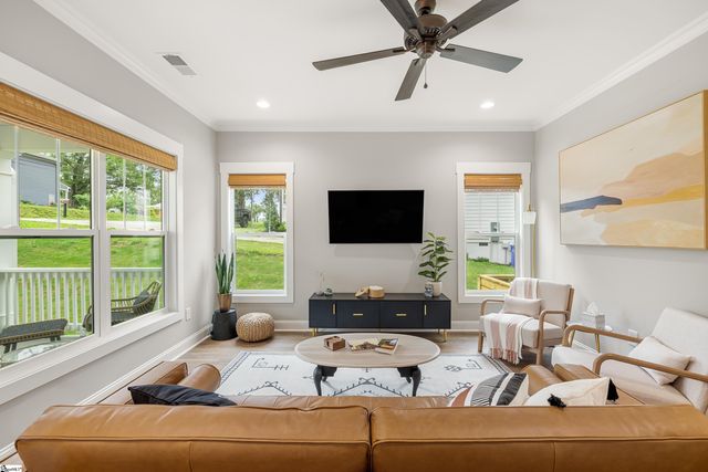 570 Lowndes Hill Road, Greenville, SC 29607