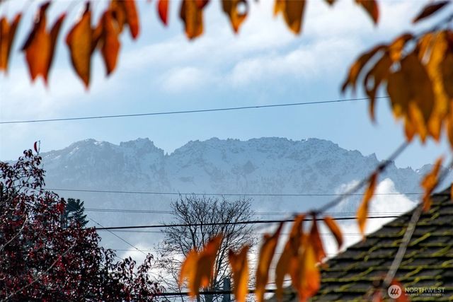 938 E 6th Street, Port Angeles, WA 98362