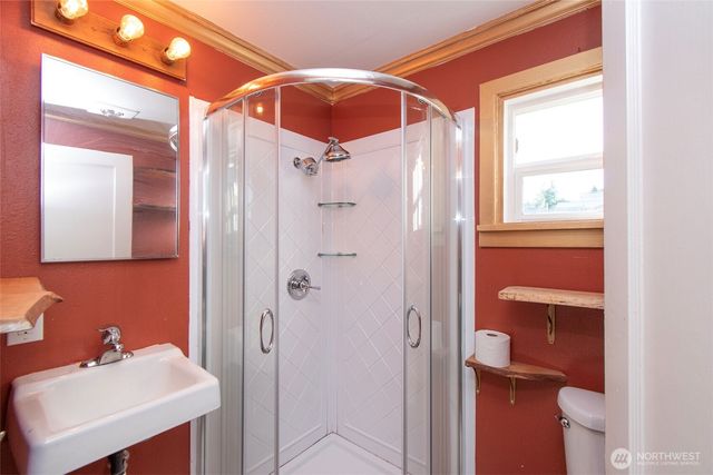 938 E 6th Street, Port Angeles, WA 98362