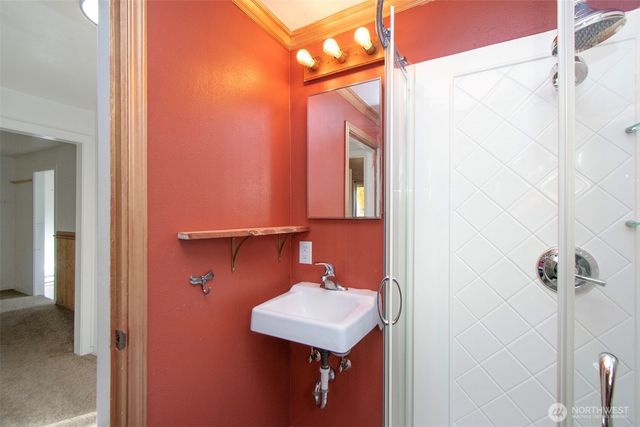 938 E 6th Street, Port Angeles, WA 98362