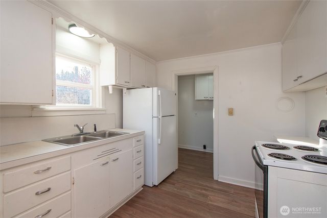 938 E 6th Street, Port Angeles, WA 98362