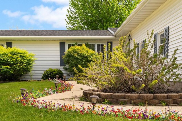 S1793 Stevens Court, Wisconsin Dells, WI 53965
