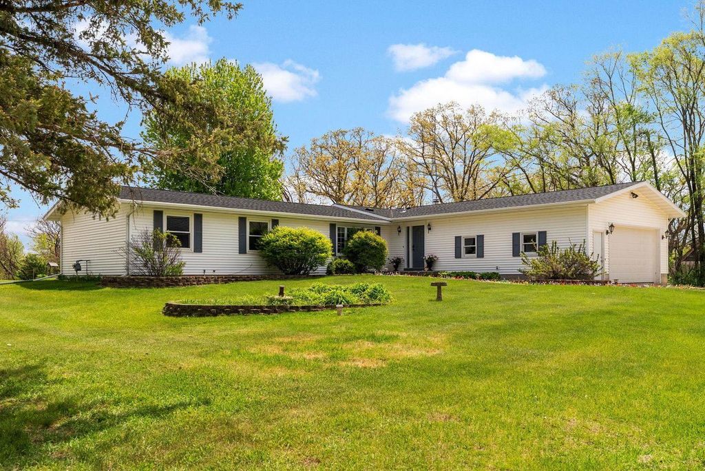 S1793 Stevens Court, Wisconsin Dells, WI 53965