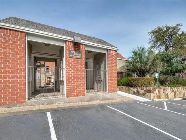 7610 Cameron Rd 309, Austin, TX 78752