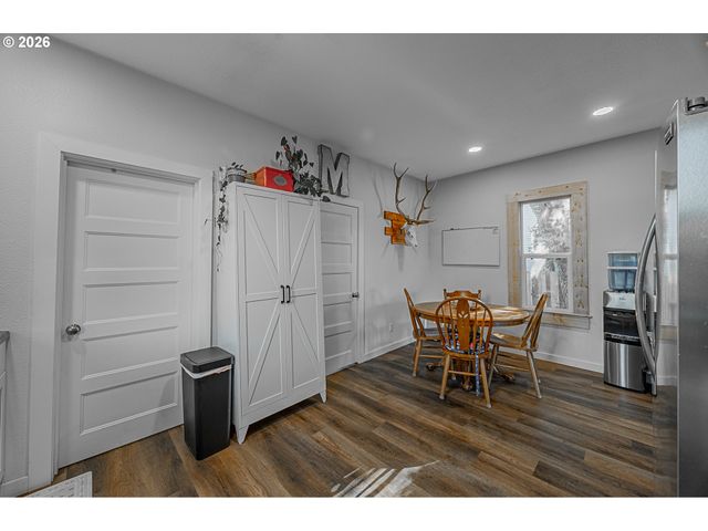 1541 UNION Ave, North Bend, OR 97459