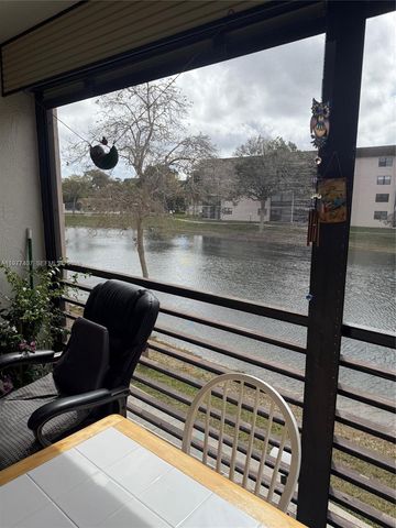 4940 E Sabal Palm Boulevard 203, Tamarac, FL 33319