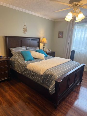 4940 E Sabal Palm Boulevard 203, Tamarac, FL 33319