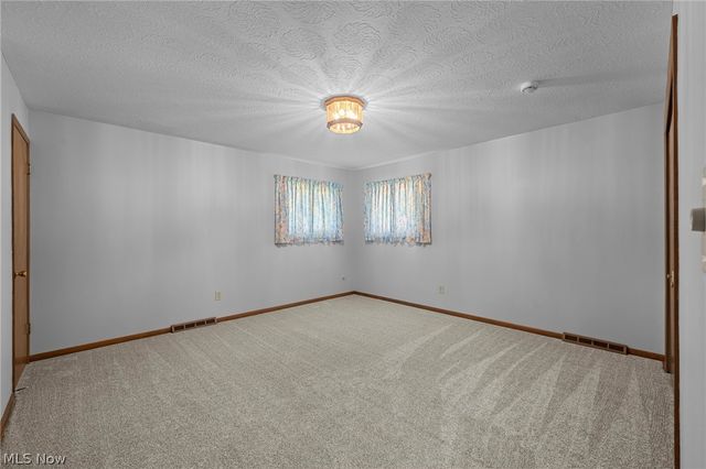 7492 James Drive, Middleburg Heights, OH 44130