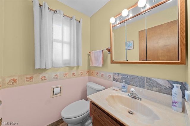 7492 James Drive, Middleburg Heights, OH 44130