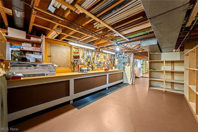 7492 James Drive, Middleburg Heights, OH 44130
