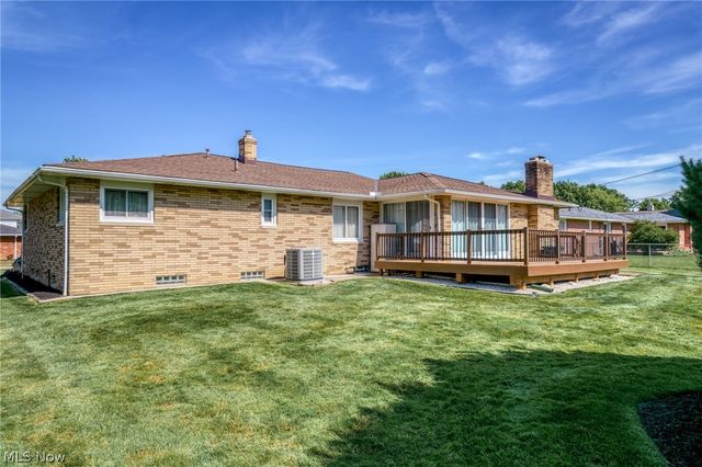7492 James Drive, Middleburg Heights, OH 44130