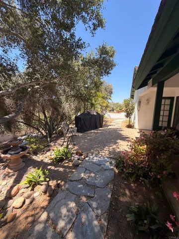 524 Rosvall Dr Drive, Fallbrook, CA 92028