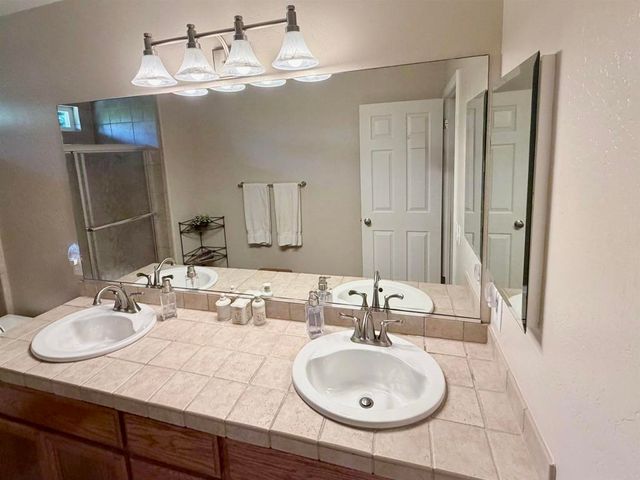 524 Rosvall Dr Drive, Fallbrook, CA 92028