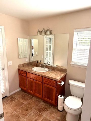 524 Rosvall Dr Drive, Fallbrook, CA 92028