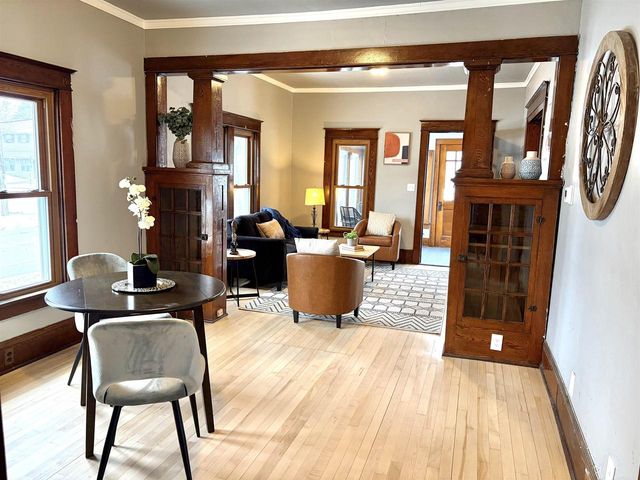 1119 W BENT AVENUE, Oshkosh, WI 54901