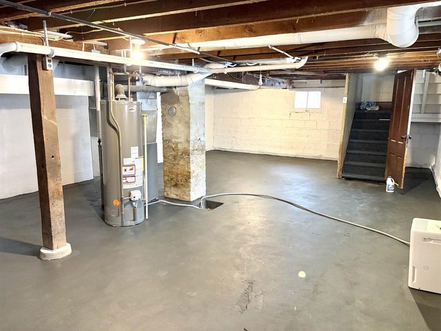 1119 W BENT AVENUE, Oshkosh, WI 54901