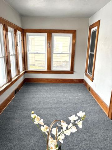 1119 W BENT AVENUE, Oshkosh, WI 54901