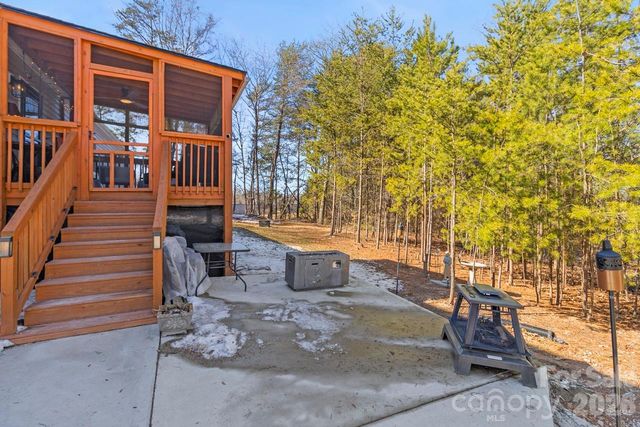 221 Newbold Street, Lincolnton, NC 28092