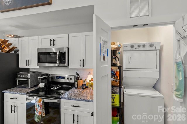 221 Newbold Street, Lincolnton, NC 28092