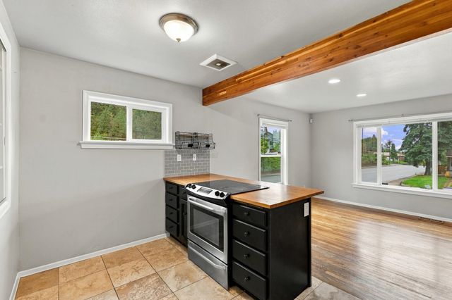3204 E 20th Ave, Spokane, WA 99223