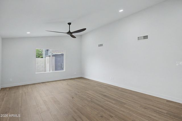 1539 W JAVELINA Avenue, Mesa, AZ 85202